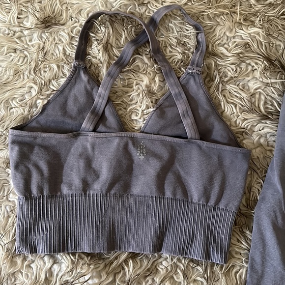 FP Movement High Rise 7/8 Good Karma Leggings & Matching Bra Tank - Picture 7 of 8